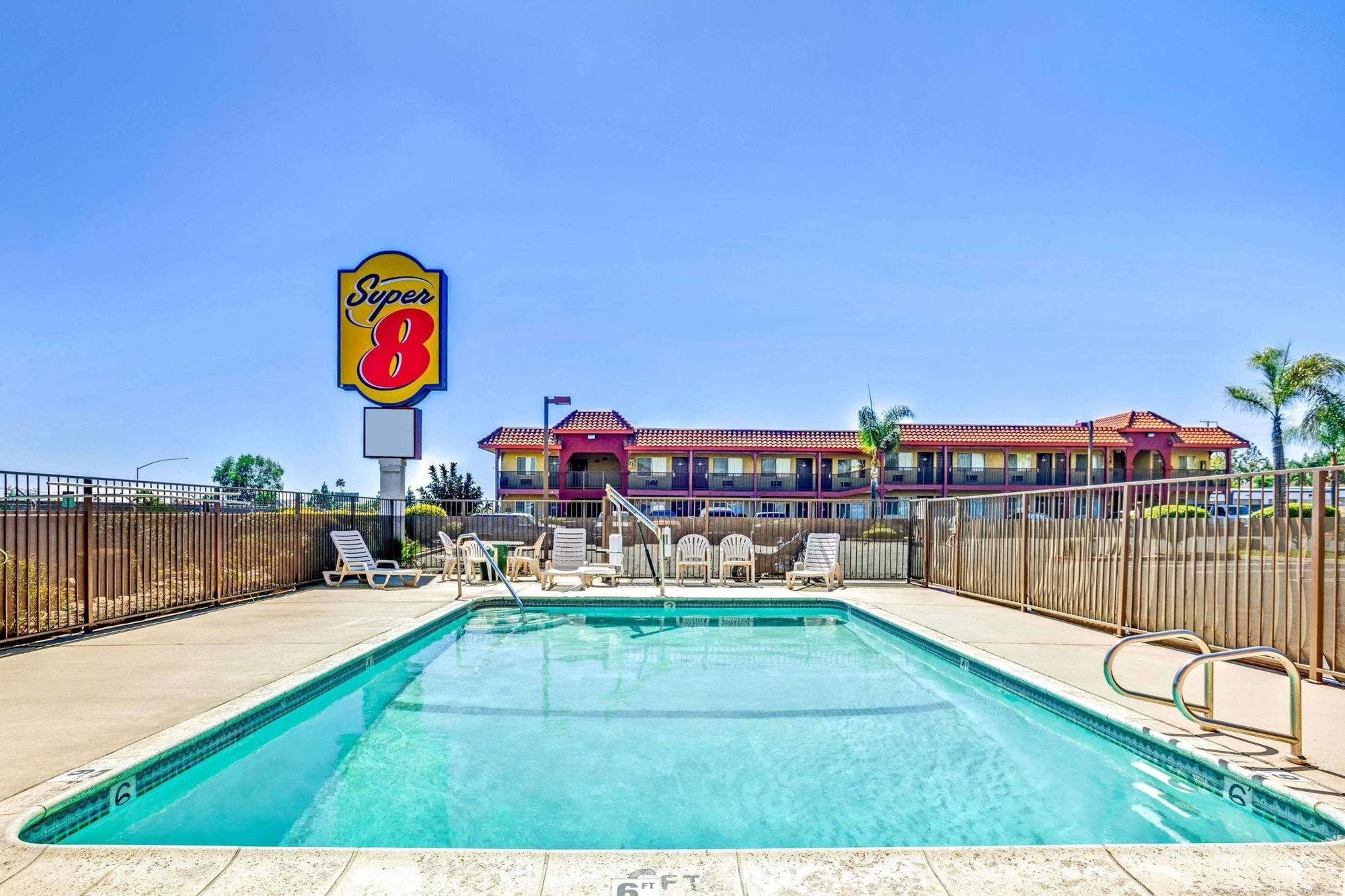 Hotel Super 8 By Wyndham Upland Ontario Ca Exterior foto